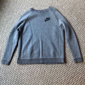 Nike size medium gray crew neck sweatshirt